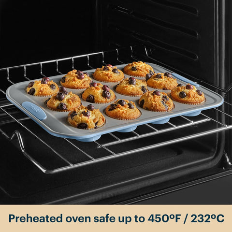 Pyrex® Metal Bakeware 8-Piece Set in Cerulean